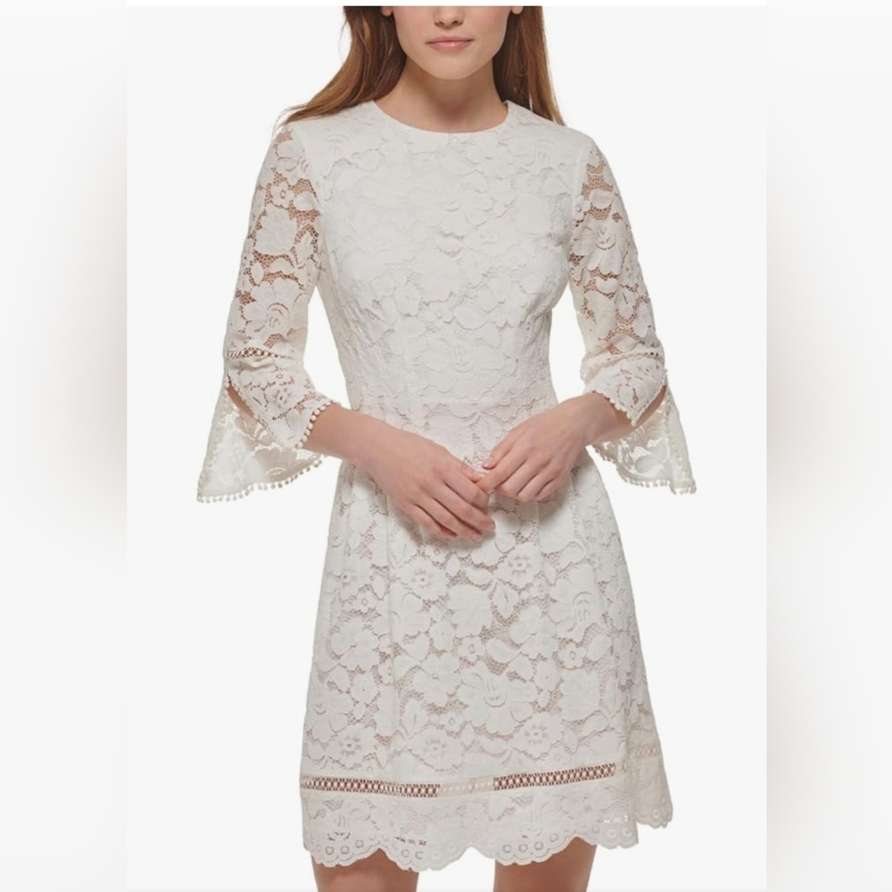Vince Camuto Women's Lace Pinch Pleat Fit and Flare w/ Trim Bell Sleeve - IVORY